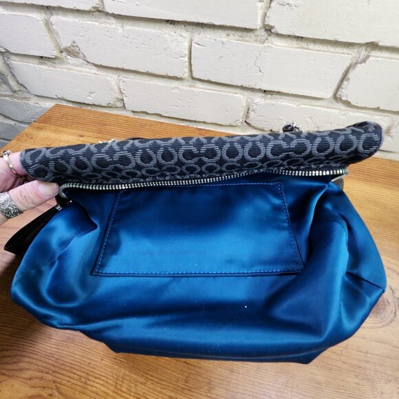 Euc Coach Madison Signature Black Signature C's Handbag Satchel Purse - Picture 13 of 13